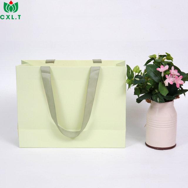 Custom Logo Printed Kraft Paper Bags for Fast Delivery